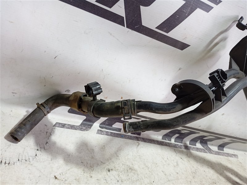 Патрубок системы охлаждения Volkswagen Tiguan 2012 5N