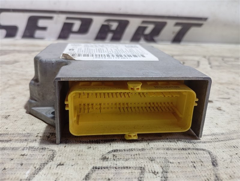 Блок управления подушками безопасности Audi A4 2010 B8