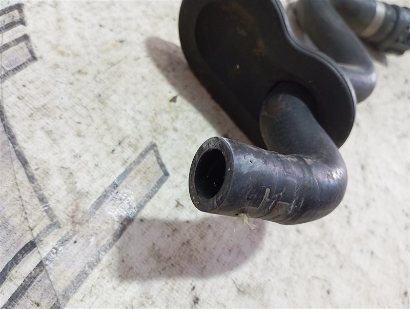 Патрубок системы охлаждения Audi A6 2013 C7