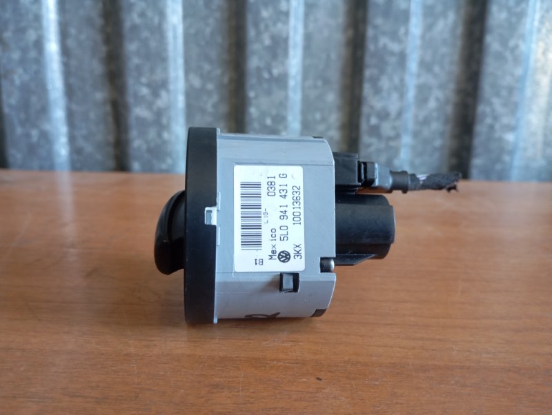 Переключатель света фар Skoda YETI 2011 5L