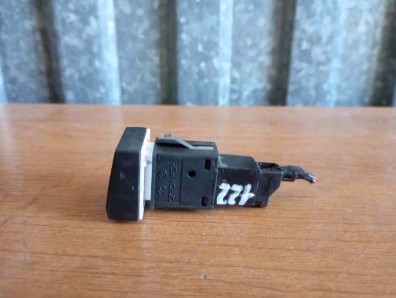 Кнопка ESP Skoda YETI 2011 5L