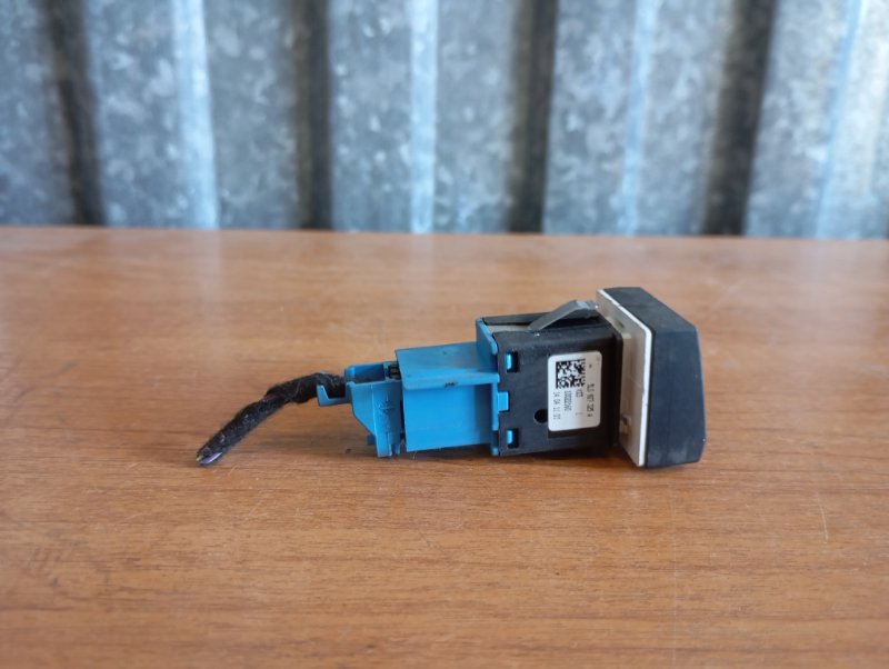 Кнопка Off Road Skoda YETI 2011 5L