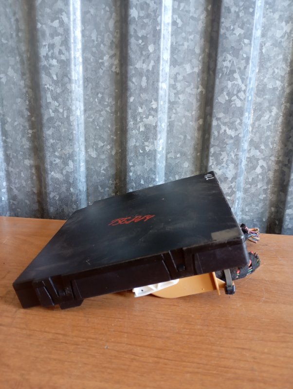 Блок BCM Skoda YETI 2011 5L