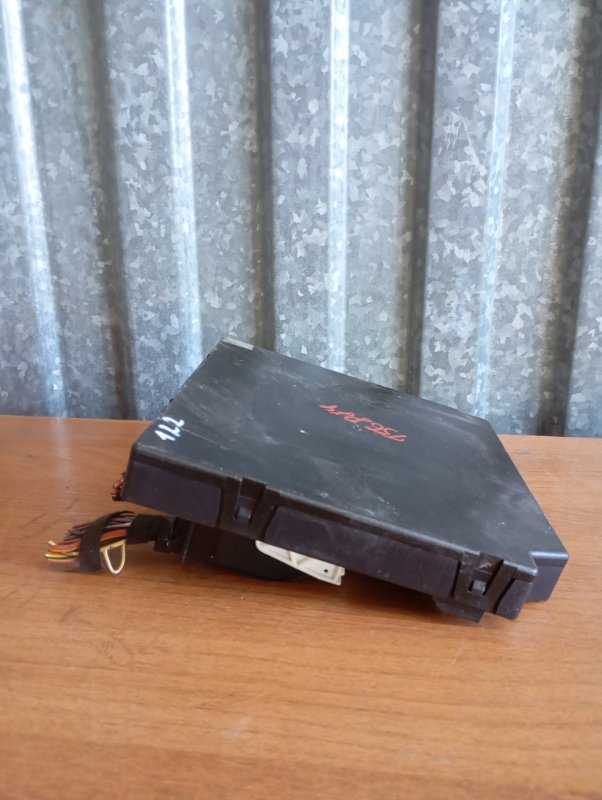 Блок BCM Skoda YETI 2011 5L