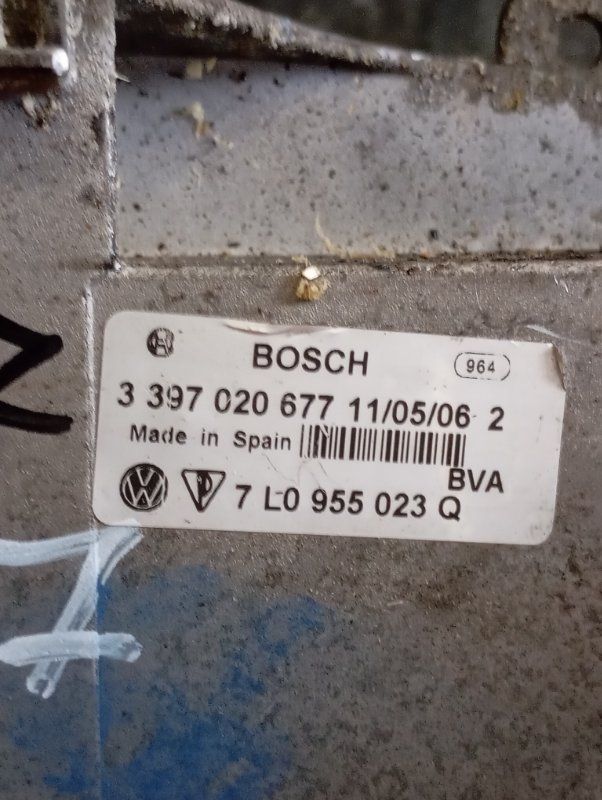 Трапеция дворников с моторчиком Volkswagen Touareg 2006 GP