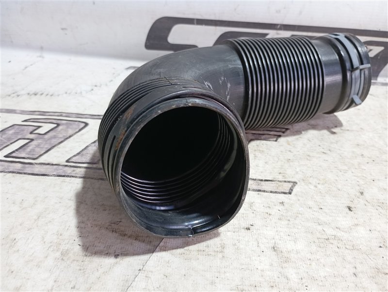 Патрубок воздушного фильтра Volkswagen Touran 2011 1T