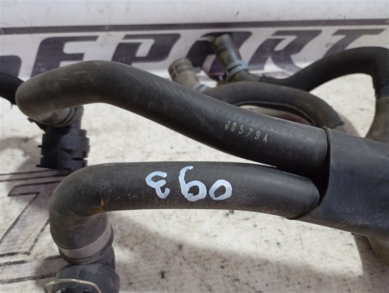 Патрубок отопителя Volkswagen Touran 2011 1T