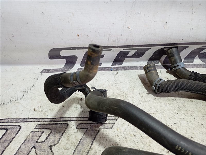 Патрубок отопителя Volkswagen Touran 2011 1T