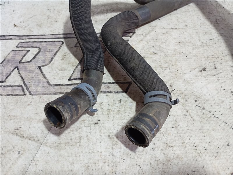 Патрубок отопителя Volkswagen Touran 2011 1T