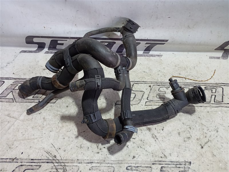 Патрубок системы охлаждения Volkswagen Touran 2011 1T