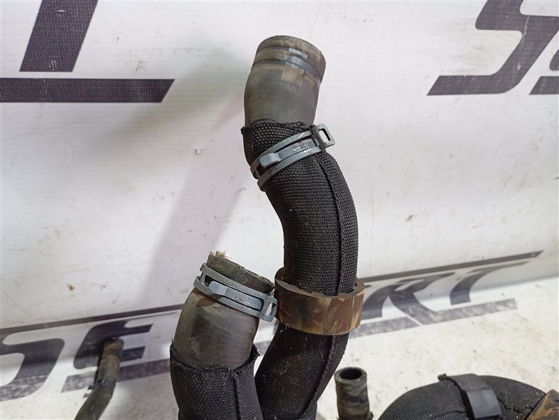 Патрубок системы охлаждения Volkswagen Touran 2011 1T