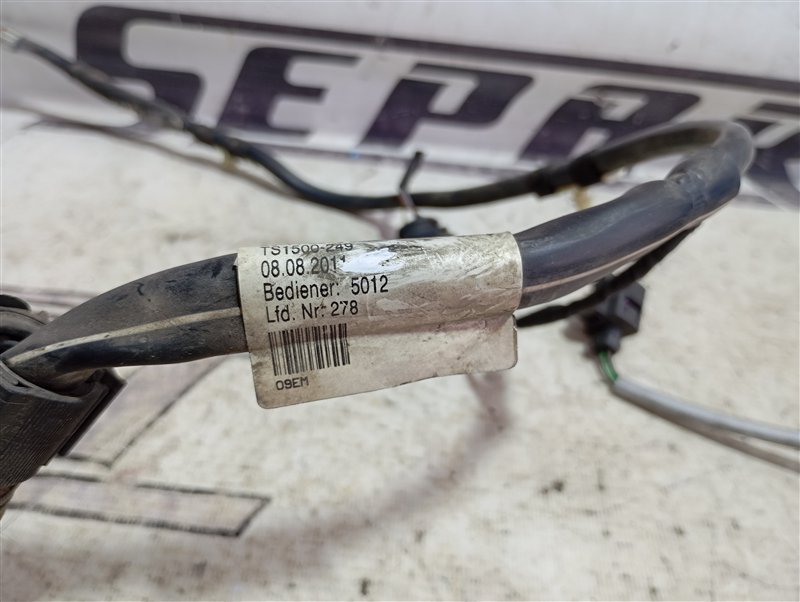 Проводка стартера и генератора Volkswagen Touran 2011 1T