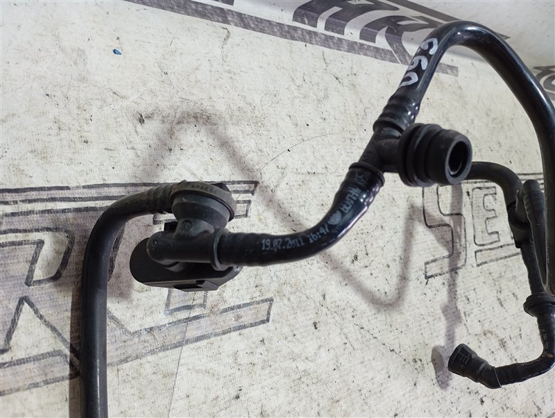 Трубка вакуумная Volkswagen Touran 2011 1T