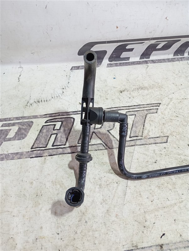 Трубка вакуумная Volkswagen Touran 2011 1T