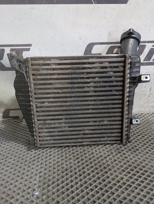 Интеркулер Volkswagen Touareg 2006 GP