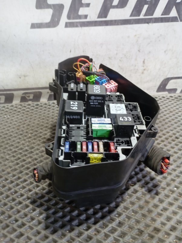 Блок предохранителей Volkswagen Touareg 2006 GP