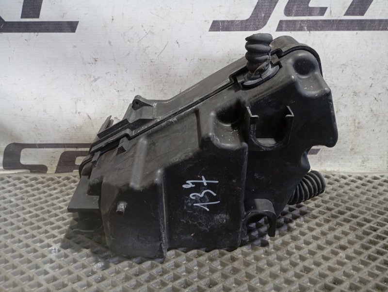 Блок предохранителей Volkswagen Touareg 2006 GP