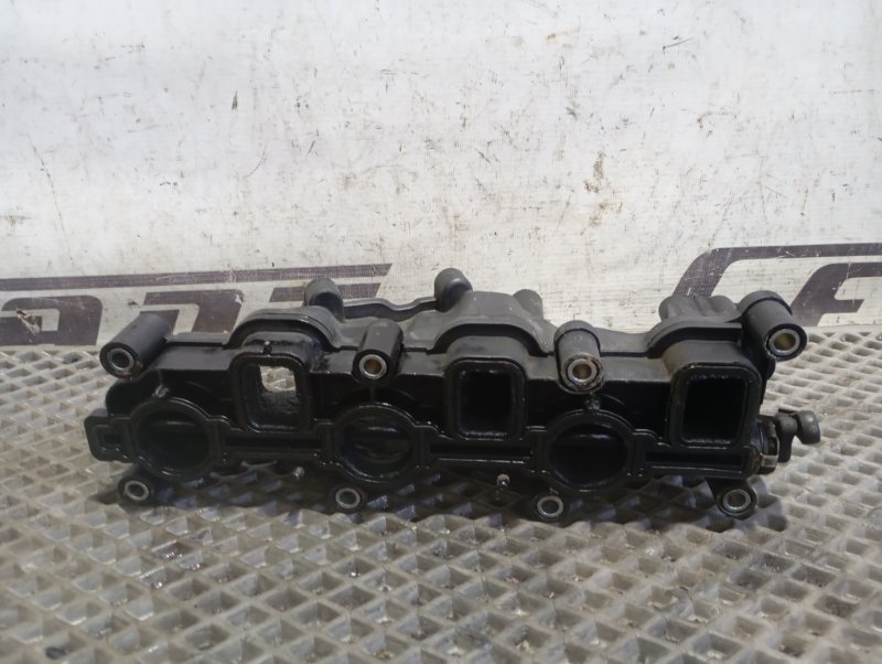 Впускной коллектор Volkswagen Touareg 2006 GP