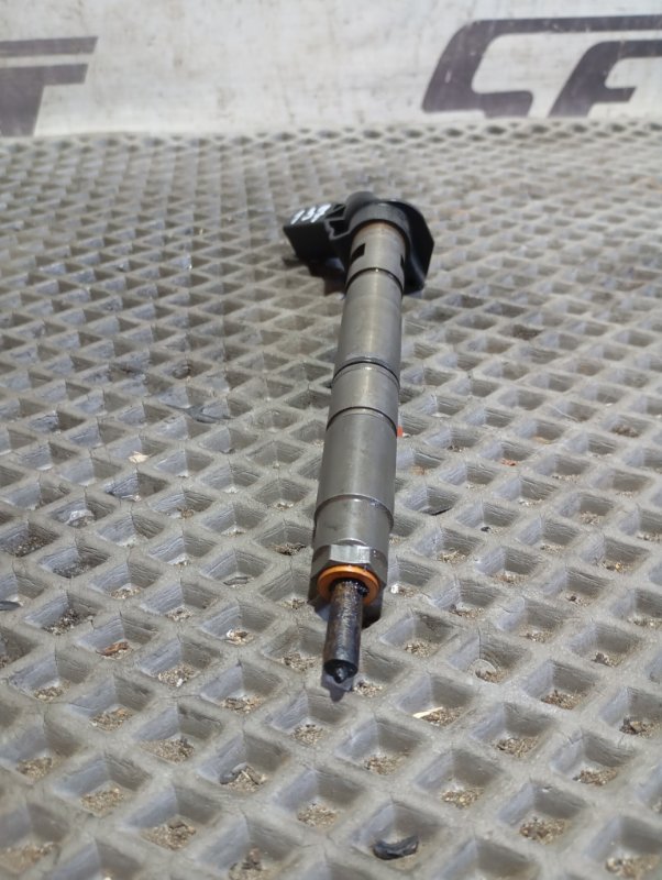 Форсунка топливная Volkswagen Touareg 2006 GP