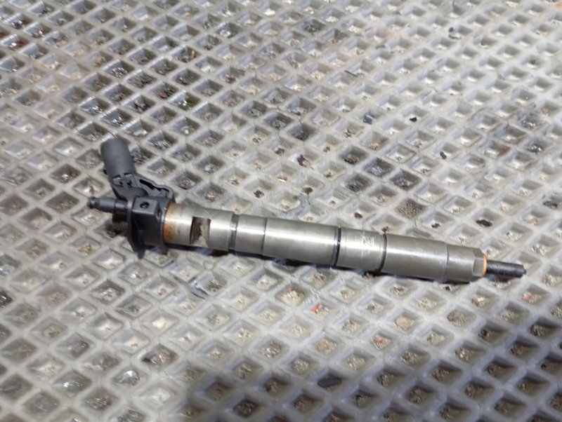 Форсунка топливная Volkswagen Touareg 2006 GP