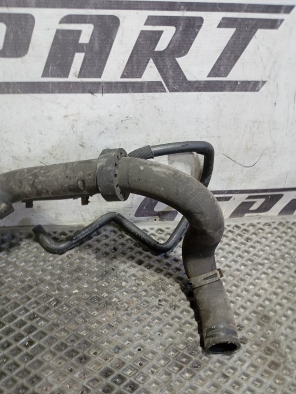 Патрубок системы охлаждения Volkswagen Touareg 2006 GP