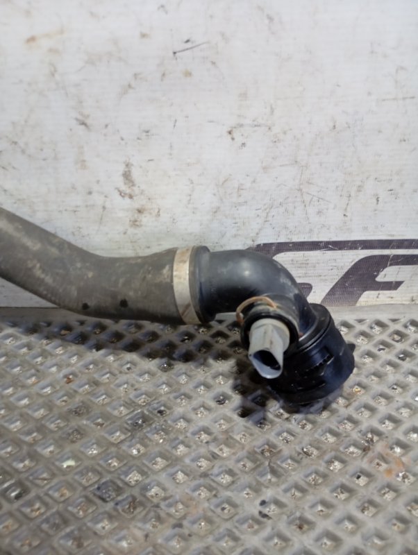 Патрубок системы охлаждения Volkswagen Touareg 2006 GP