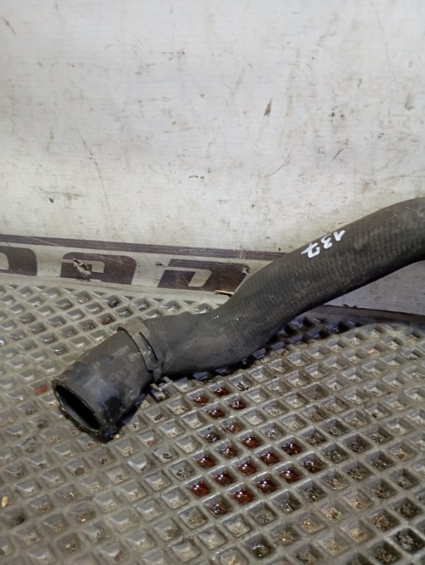 Патрубок системы охлаждения Volkswagen Touareg 2006 GP