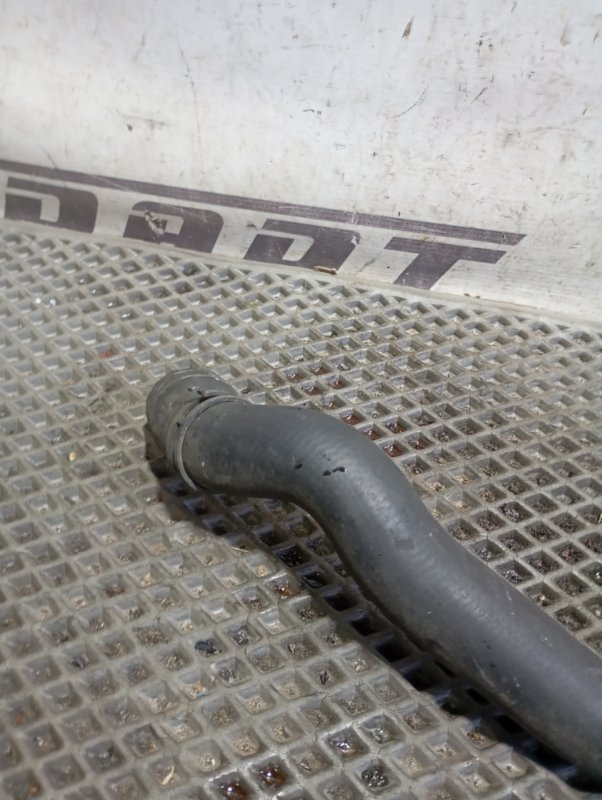 Патрубок системы охлаждения Volkswagen Touareg 2006 GP