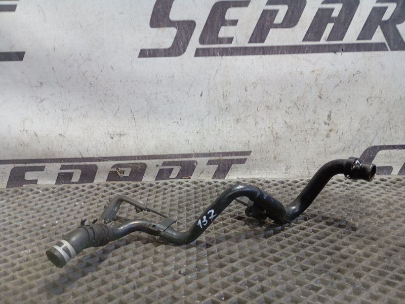 Патрубок системы охлаждения Volkswagen Touareg 2006 GP