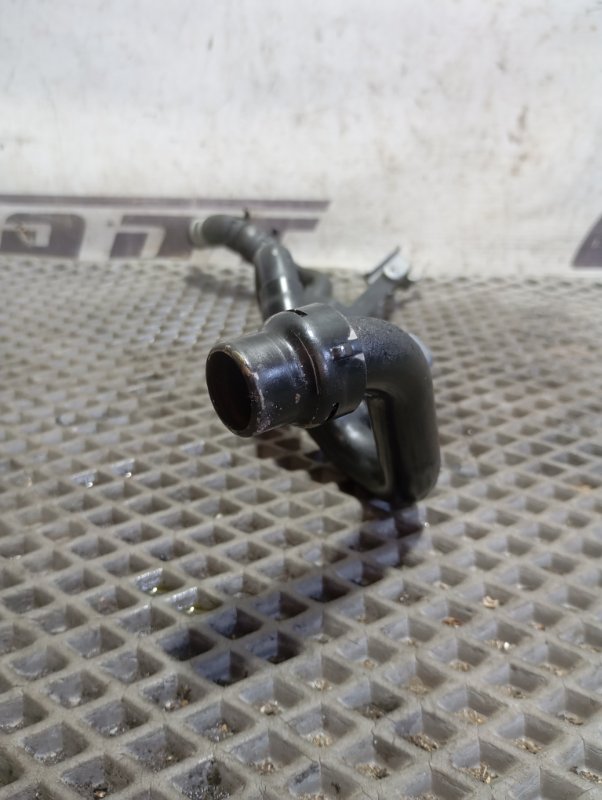 Патрубок системы охлаждения Volkswagen Touareg 2006 GP