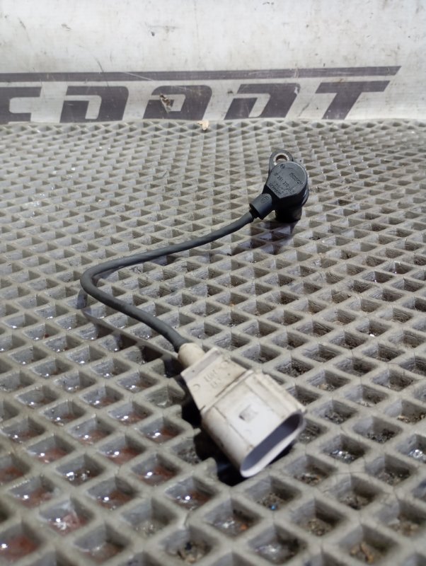 Датчик положения коленвала Volkswagen Touareg 2006 GP