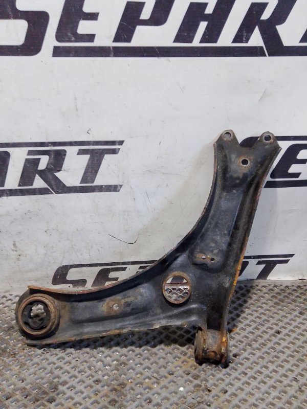 Рычаг подвески Skoda YETI 2011 5L