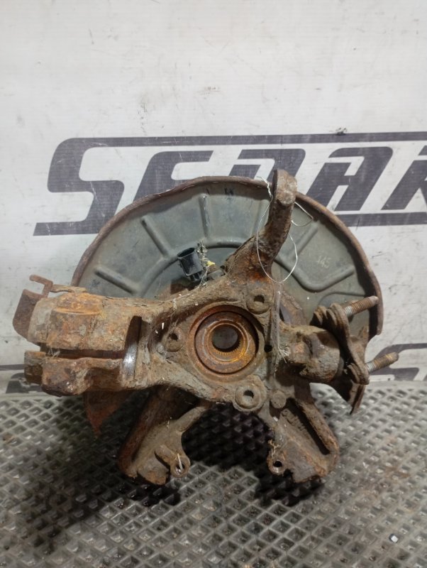 Кулак поворотный Skoda YETI 2011 5L