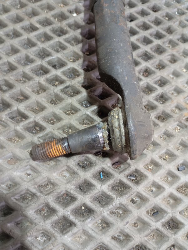 Тяги рулевые Skoda YETI 2011 5L