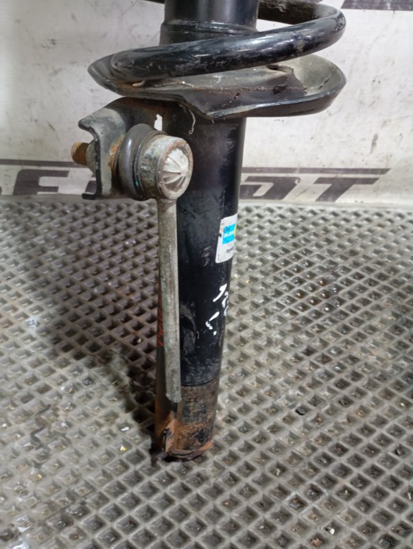 Стойки подвески Skoda YETI 2011 5L