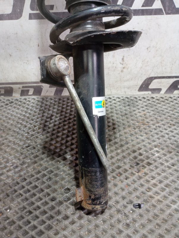 Стойки подвески Skoda YETI 2011 5L