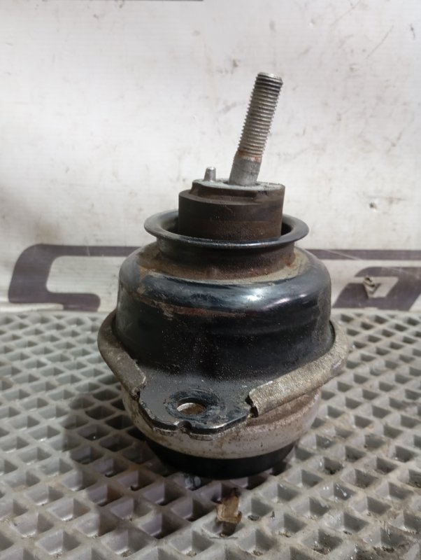 Подушка двигателя Volkswagen Touareg 2006 GP