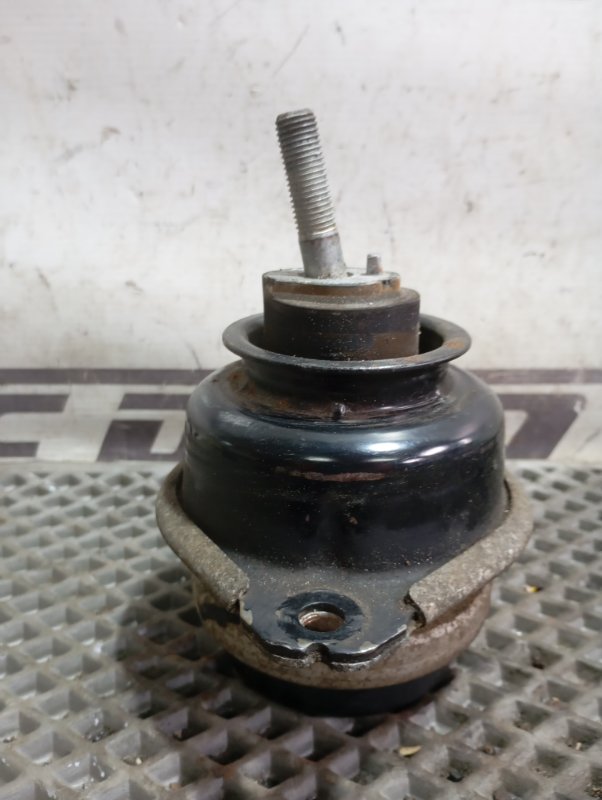 Подушка двигателя Volkswagen Touareg 2006 GP