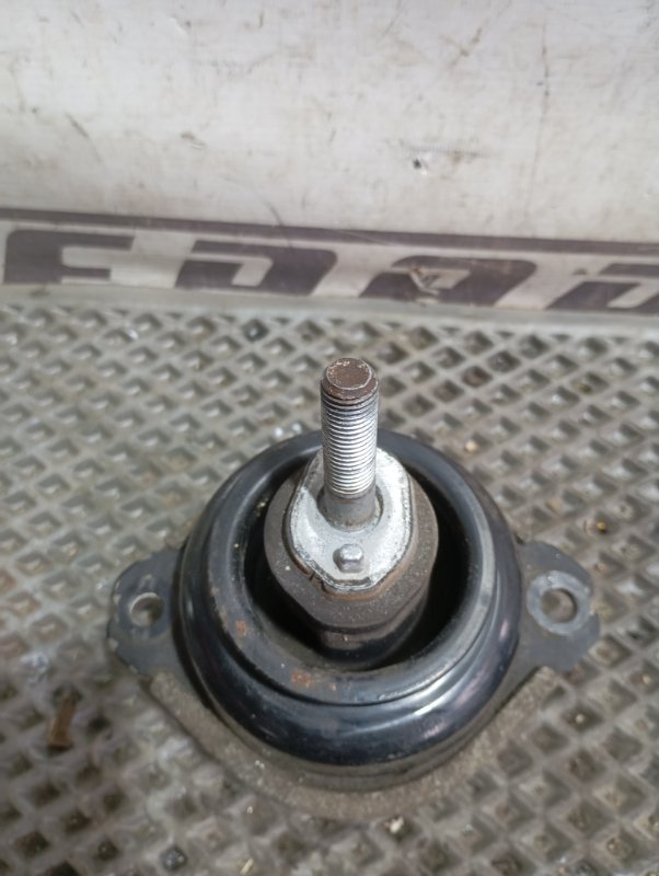 Подушка двигателя Volkswagen Touareg 2006 GP