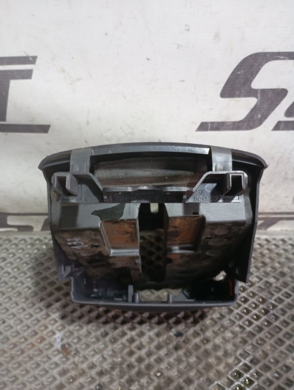 Кожух рулевой колонки Volkswagen Touareg 2006 GP