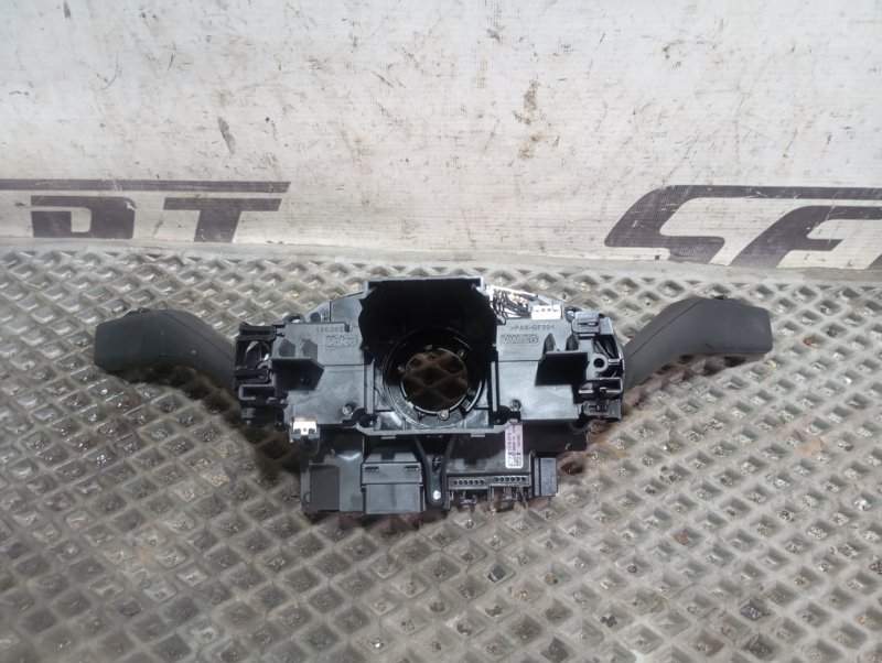 Переключатели подрулевые с круиз-контролем Skoda YETI 2015