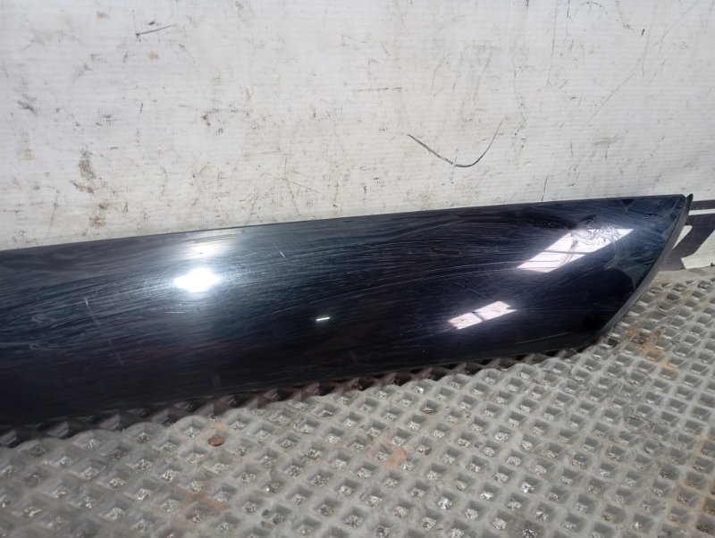 Молдинг лобового стекла Skoda YETI 2015