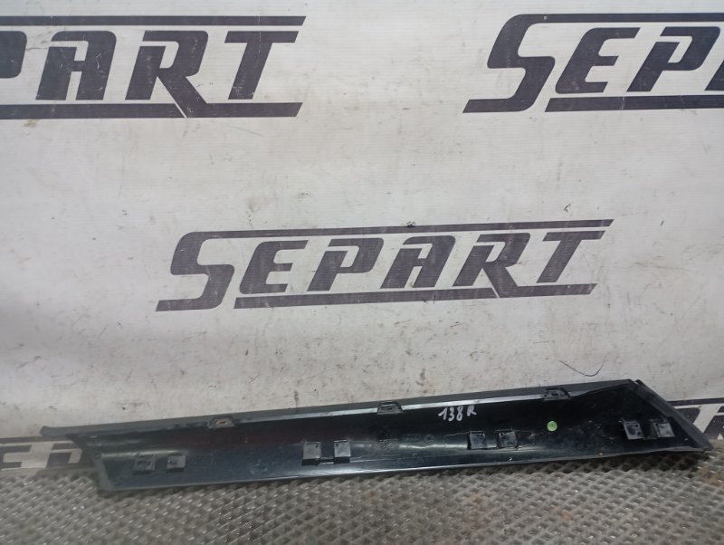 Молдинг лобового стекла Skoda YETI 2015