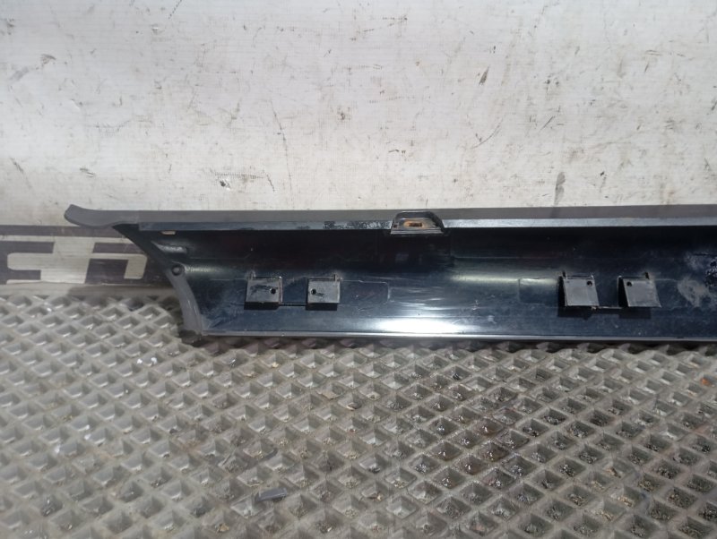 Молдинг лобового стекла Skoda YETI 2015