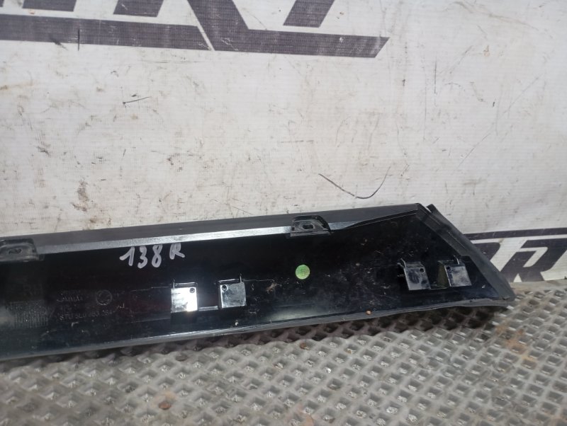 Молдинг лобового стекла Skoda YETI 2015