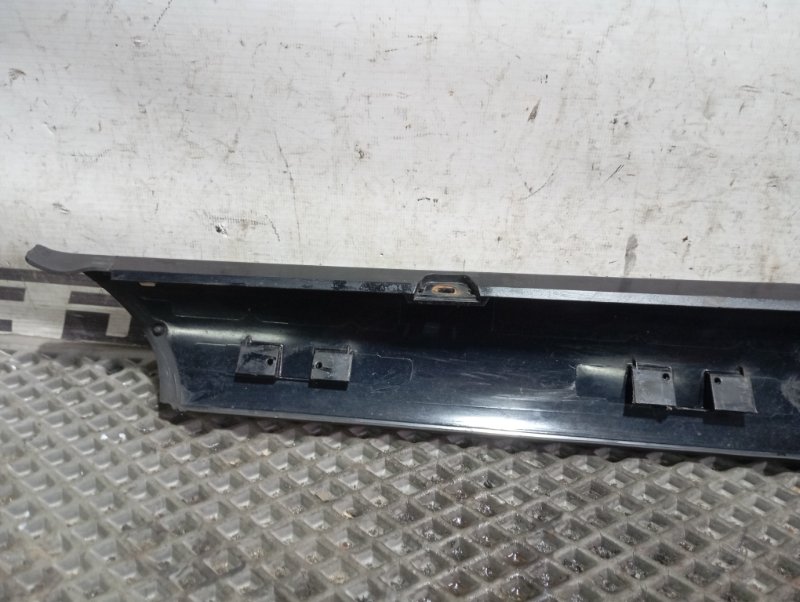 Молдинг лобового стекла Skoda YETI 2015