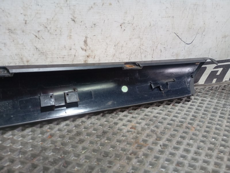 Молдинг лобового стекла Skoda YETI 2015