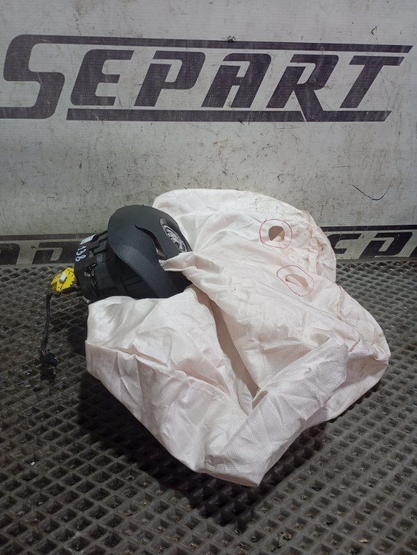 Подушка безопасности в руль Skoda YETI 2015