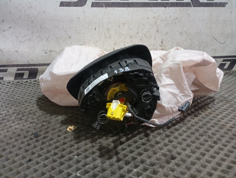 Подушка безопасности в руль Skoda YETI 2015