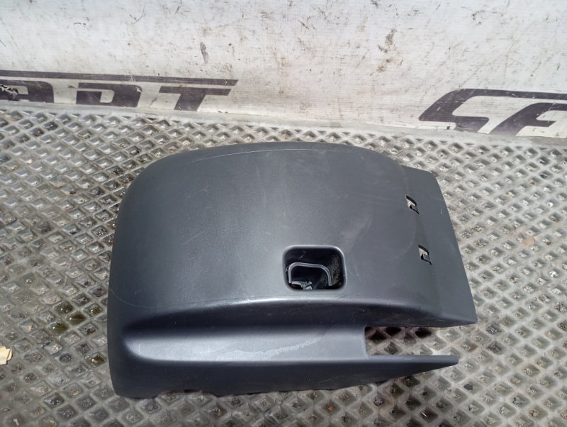 Кожух рулевой колонки Skoda YETI 2015